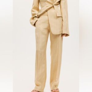 🌟 Slim Fit Suit Pants in Light Beige - Brand New with Tags! 🌟